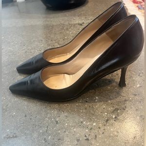 Manolo Blahnik black leather pumps 38